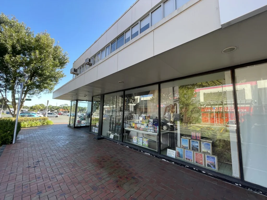 Pakuranga Spacious Corner Retail