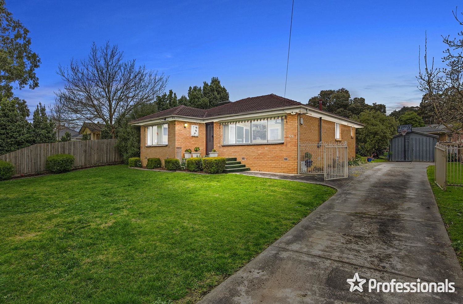 55 CROYDONDALE DR, MOOROOLBARK VIC 3138, 0 Schlafzimmer, 0 Badezimmer, House