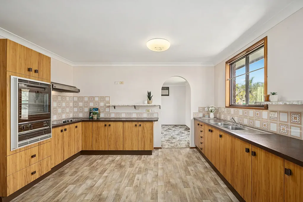10 Ansell Close, Chittaway Point, NSW 2261
