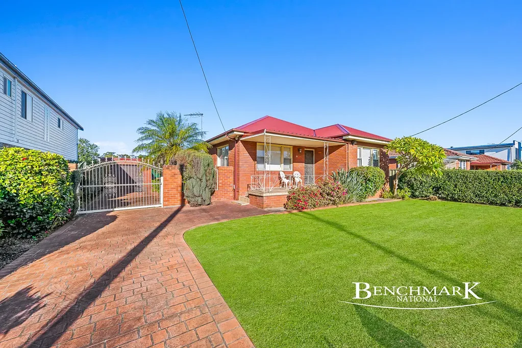 32 Cooper Avenue, Moorebank, NSW 2170