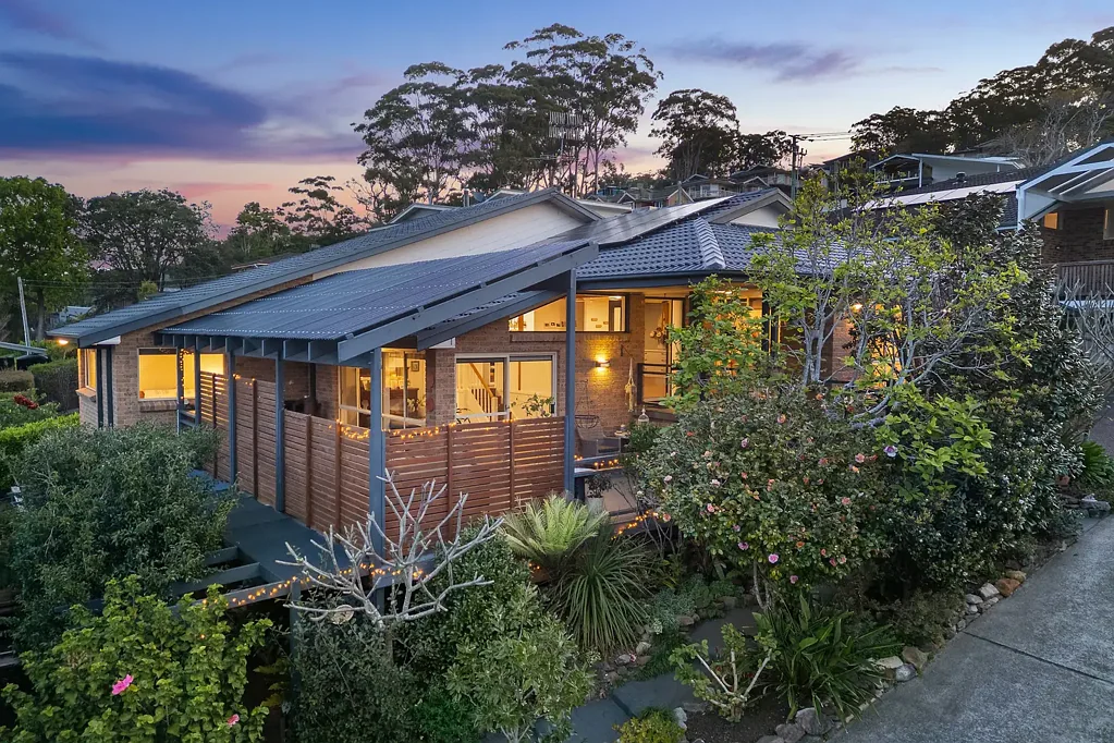 Avoca Beach 4침실 Spacious beachside duplex with comfort and convenience