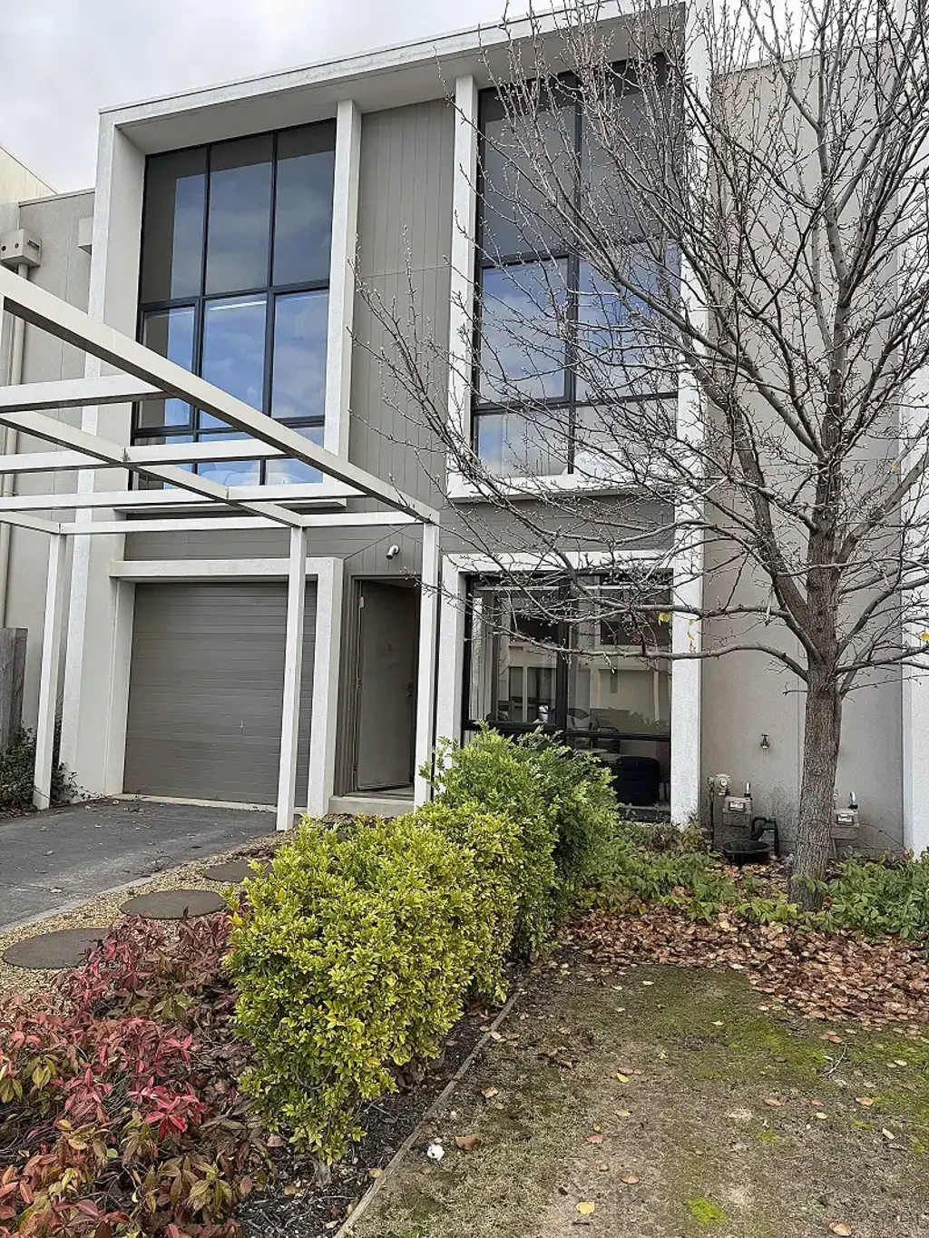 Springvale 3Kwarto Luxurious, Modern Family Home