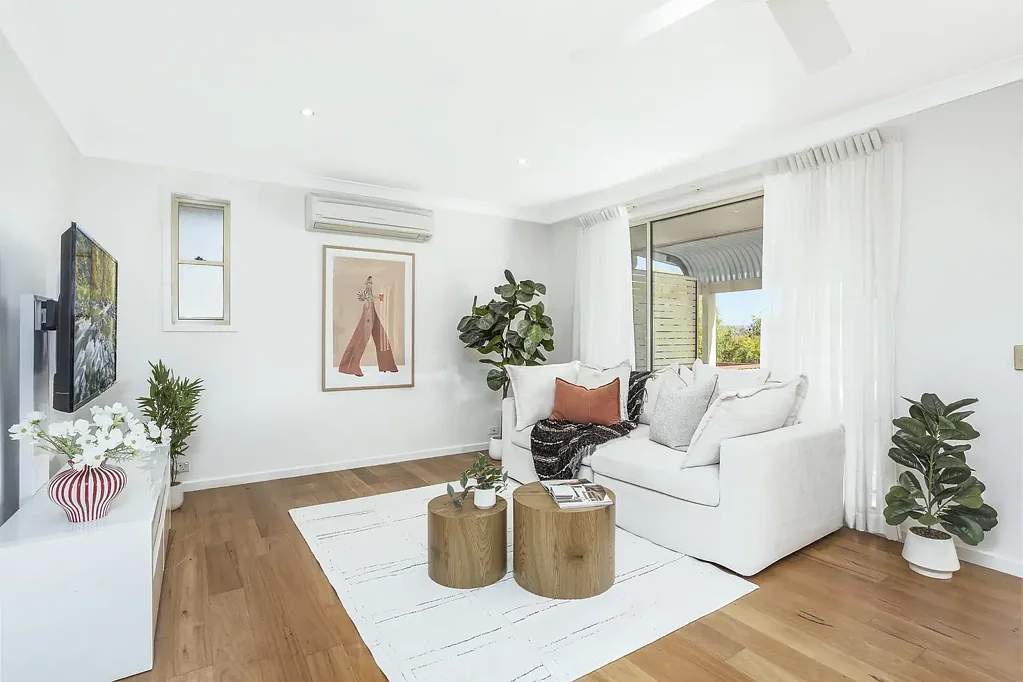2 Higgerson Avenue, Engadine, NSW 2233