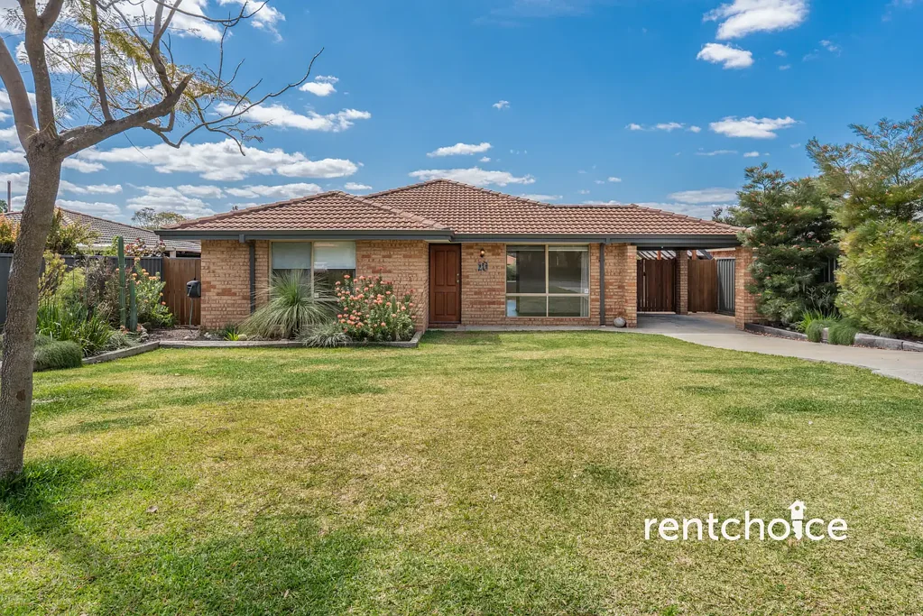 Spacious 4-Bedroom, 2-Bathroom Home in a Prime Carlisle Location