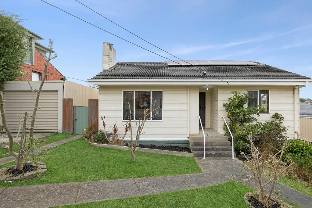 1/2 Almond Drive, Doveton, VIC 3177