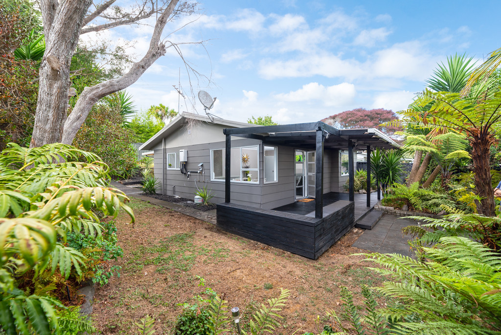 Residential  Mixed Housing Urban Zone