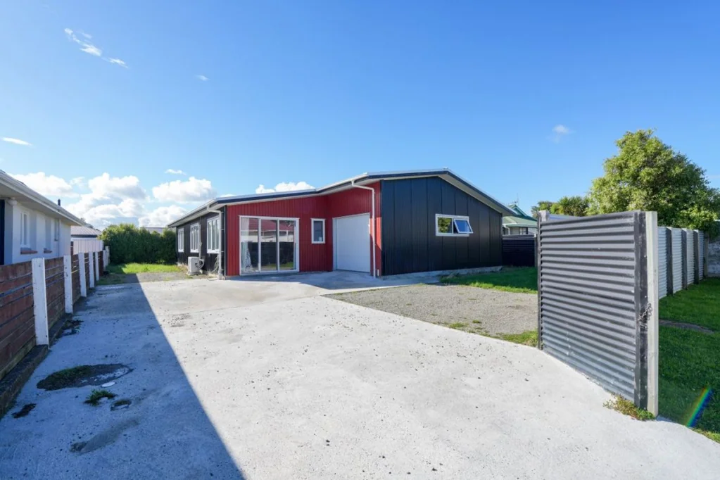 Strathern 4Zimmer Investment Opportunity Awaits!