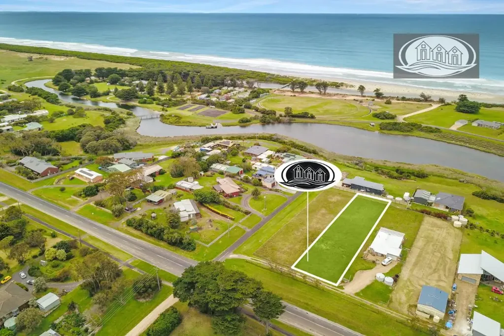 Narrawong River and Ocean Views
