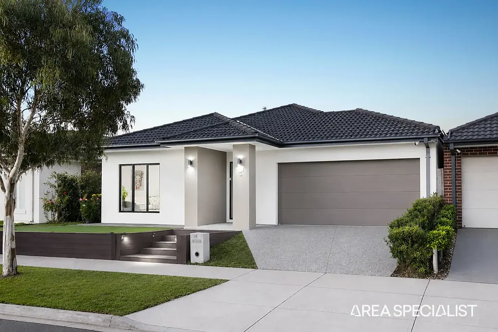 Werribee 4Phòng ngủ Listed AS - Spacious Family Living in the Prestigious Riverwalk Estate & Werribee Secondary School Zone !