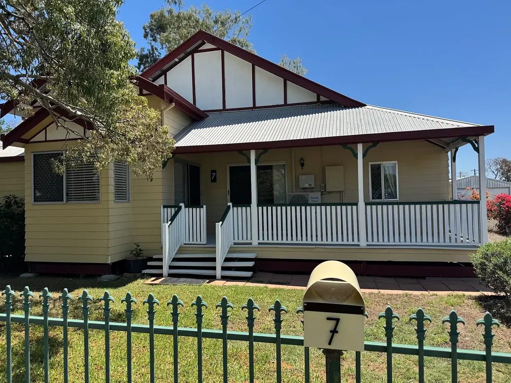 7 May Street, Roma, QLD 4455