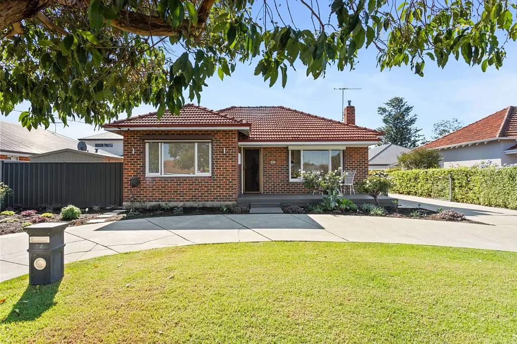 39 River Road, Bayswater, WA 6053