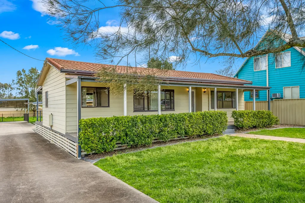 60 Kent Street, Greta, NSW 2334