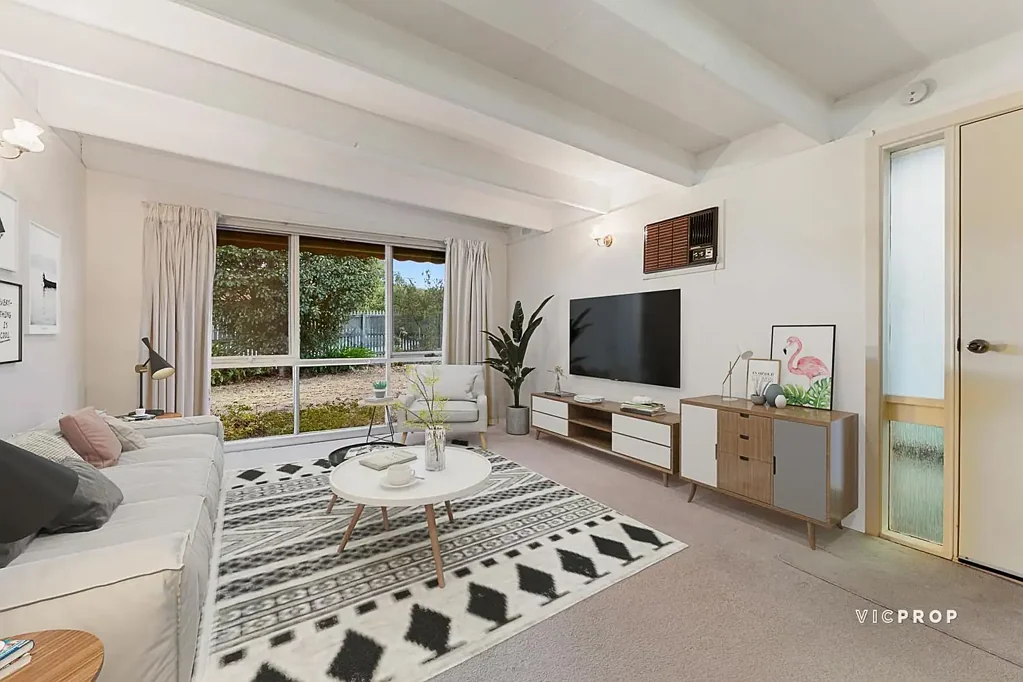 Ferntree Gully 3कमरा Extra Large 758m2 Allotment - Massive 25 Metre Frontage !!