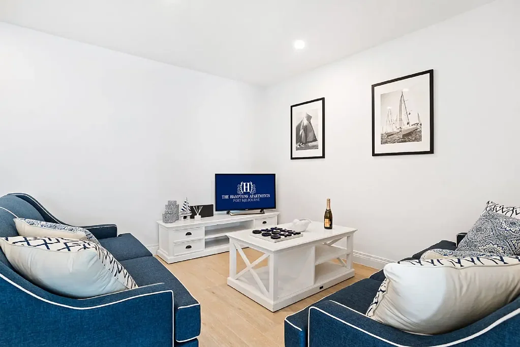 'The Hamptons' - Fully Furnished. Stay from 1 month. Includes all utilities.