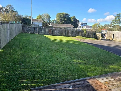 Spacious 3-Bedroom Home with Separate Office – Fully Fenced & Pet-Friendly