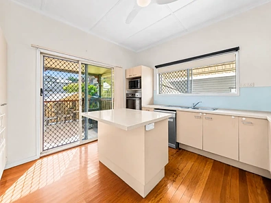 69 Donald Street, Camp Hill, QLD 4152, 7 Bedrooms, 7 Bathrooms, House