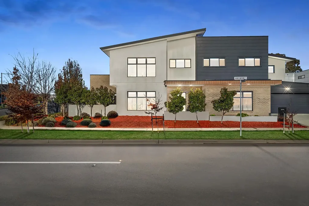 Strathnairn 4Moenga The Pinnacle of Modern Family Living