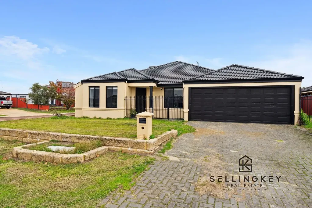 33 Amherst Road, Canning Vale, WA 6155