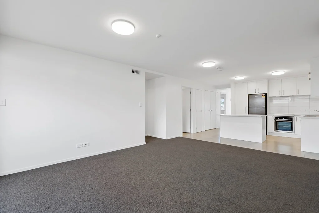 Great 3 Bedroom 2 Bathroom Apartment