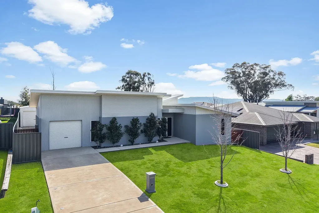 Mudgee 4房  Unique Design, Family Entertainer