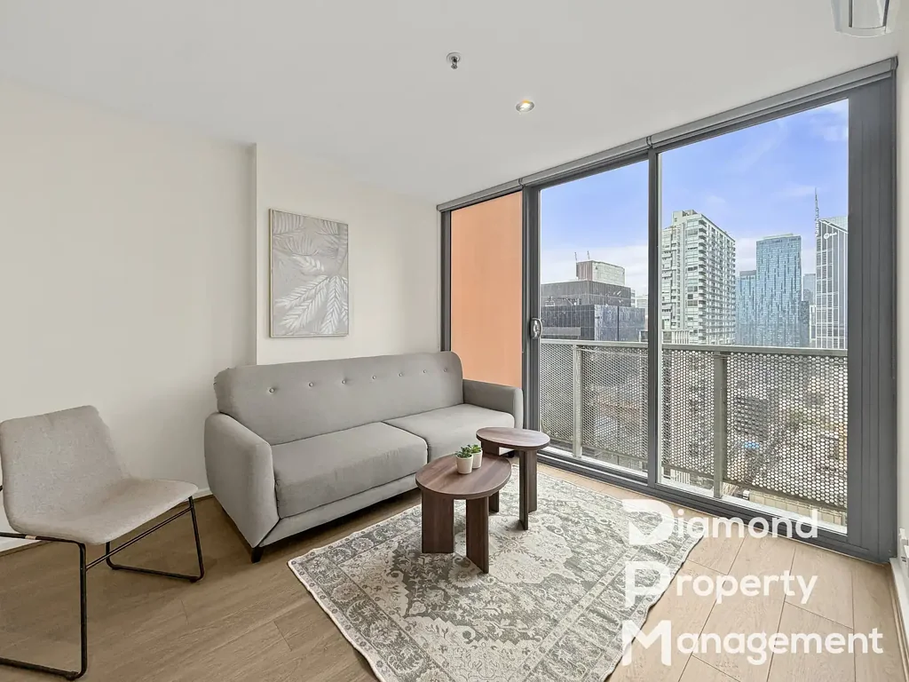 Modern 2-Bedroom Apartment in the Heart of Melbourne CBD