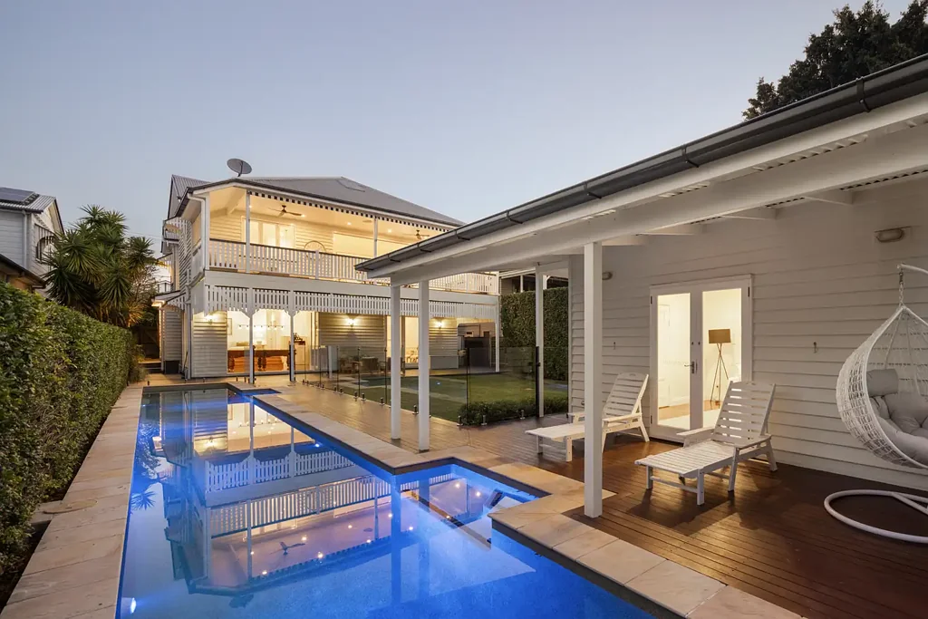 Hendra 5房 昆士兰家庭生活的完美体现 A Beautiful Expression of Queensland Family Living