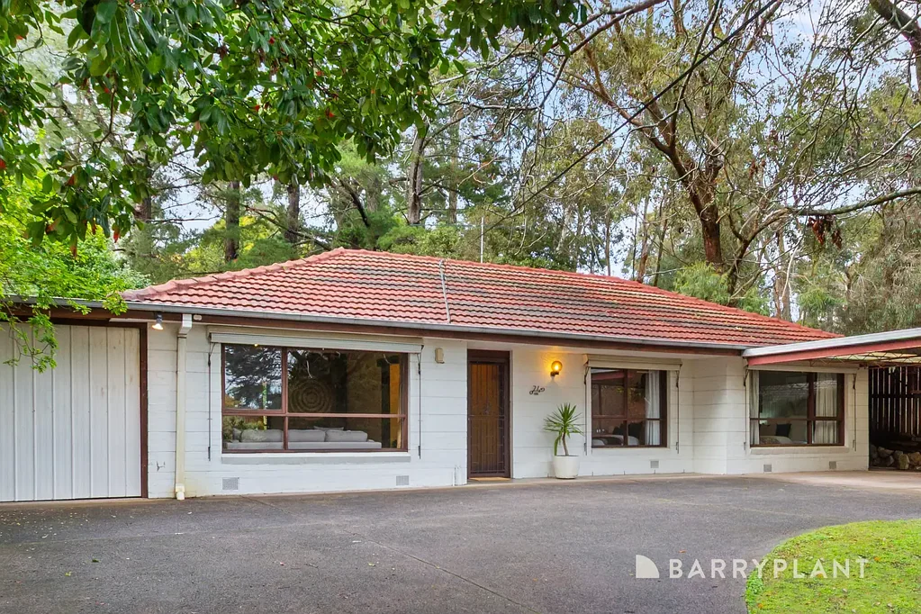 Ferntree Gully 3部屋 Tranquil family life on 1715sqm.
