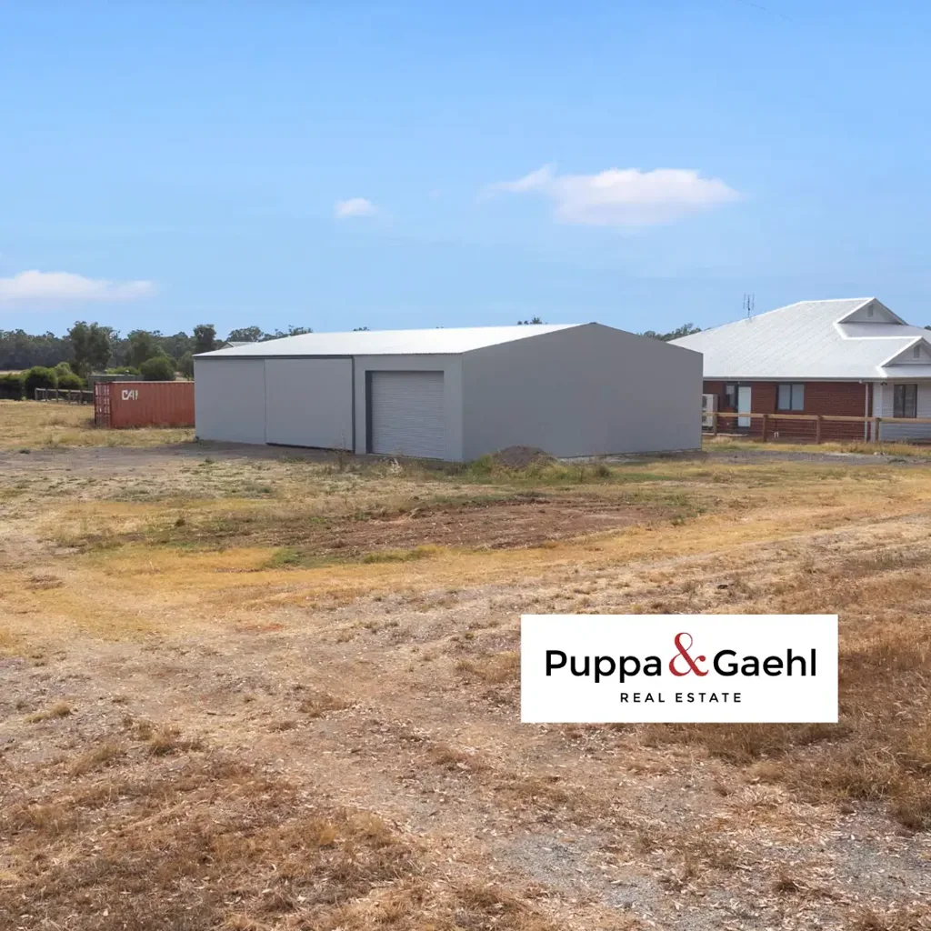 Murchison Titled 3424m2 Block of your Dreams!!