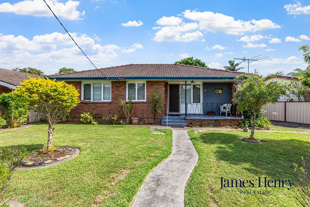 10 Kirkton Crescent, Woodberry, NSW 2322