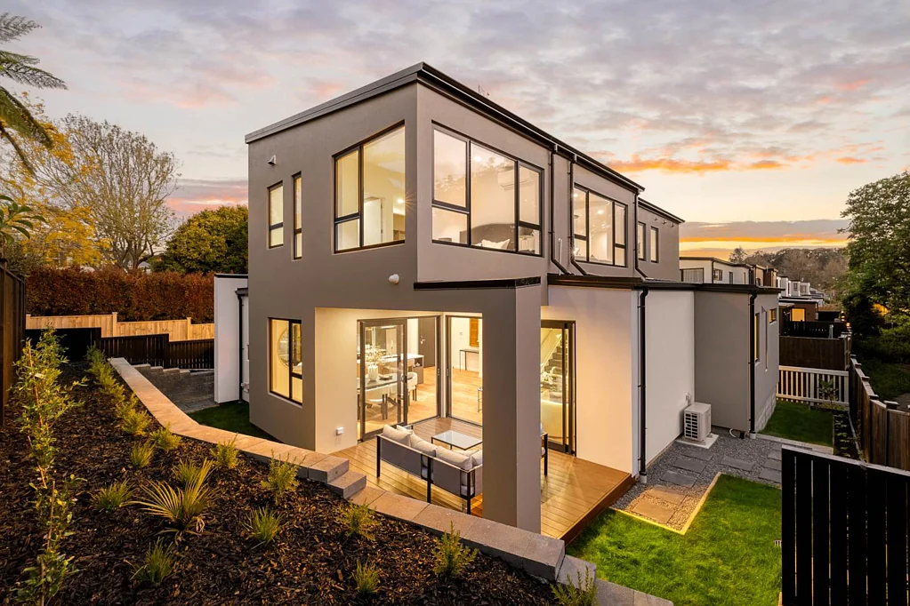 Epsom 5침실 Celebrate Summer in Style - DGZ Luxury