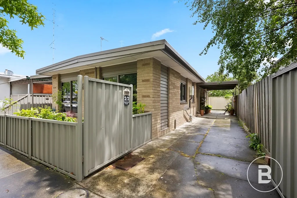 2/2 Nightingale Street, Newington, VIC 3350
