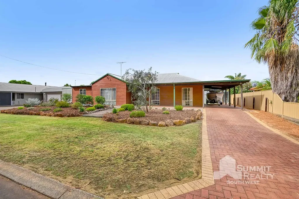 14 Hutchinson Road, Burekup, WA 6227