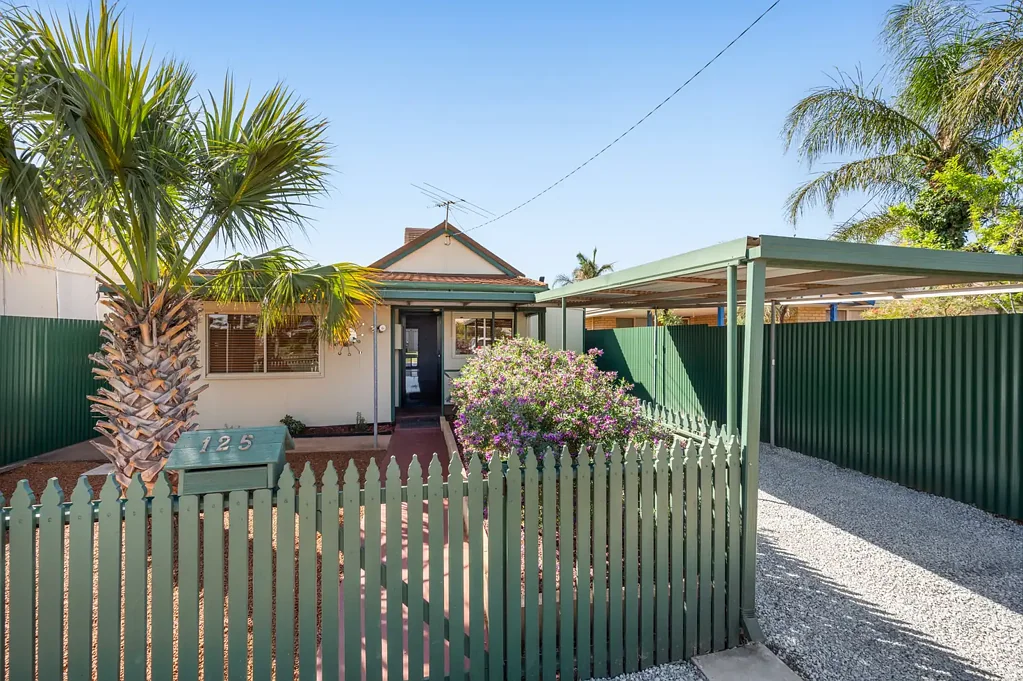 Neat and tidy family home.