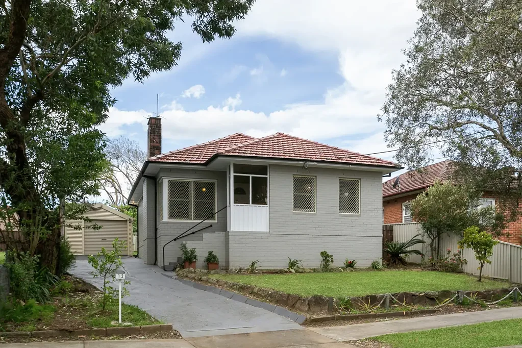 Hurstville 3Kwarto Peaceful family retreat with park-side convenience