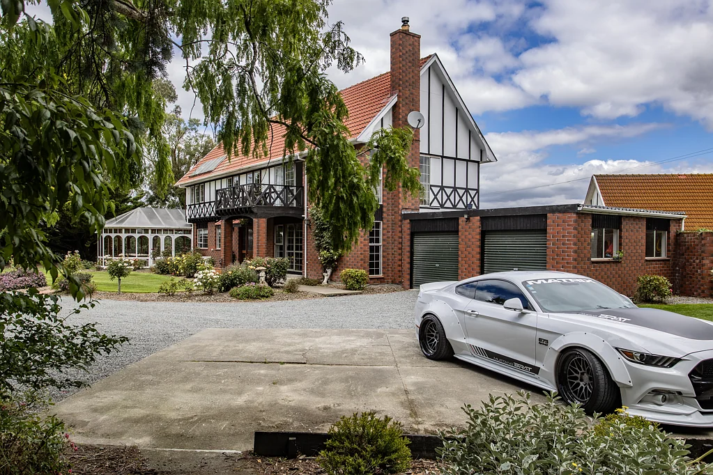 Fernside Vendors purchased - all offers invited!
