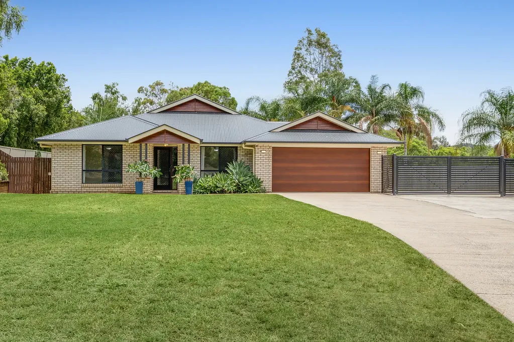 7 Belmore Drive, Withcott, QLD 4352