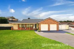 66 SIR JOHN JAMISON CCT, Glenmore Park