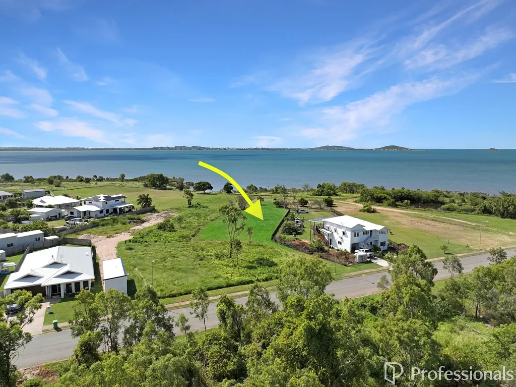 Bowen  BEACHFRONT - COMMANDING POSITION