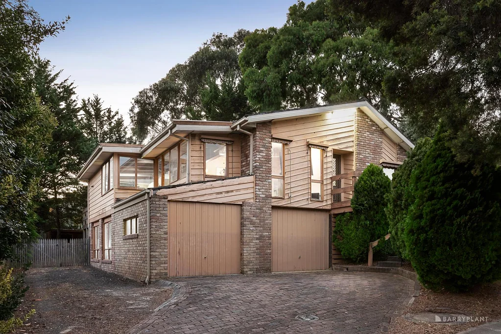 2 Glen Katherine Drive, St Helena, VIC 3088