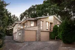 2 Glen Katherine Drive, St Helena