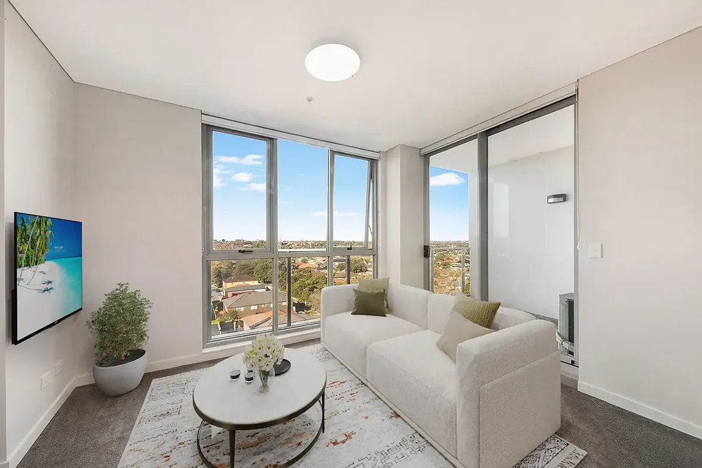 Bankstown 1Phòng ngủ Modern Apartment with District Views, Moments to Bankstown CBD