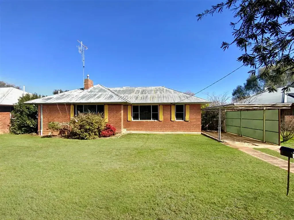 49 Clement Street, Forbes, NSW 2871