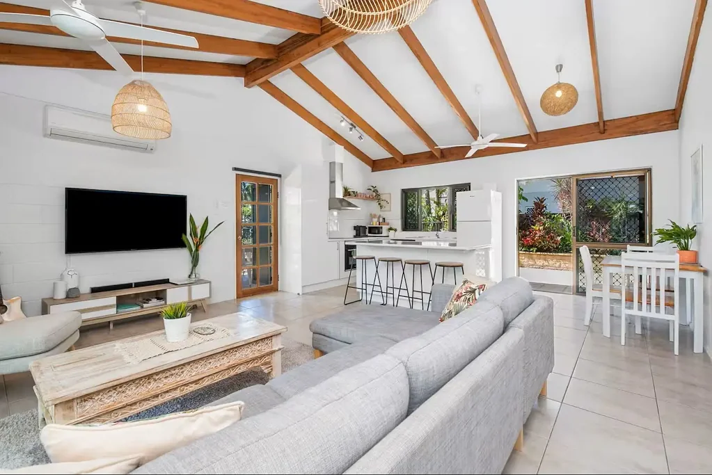 FURNISHED COASTAL LIFESTYLE!