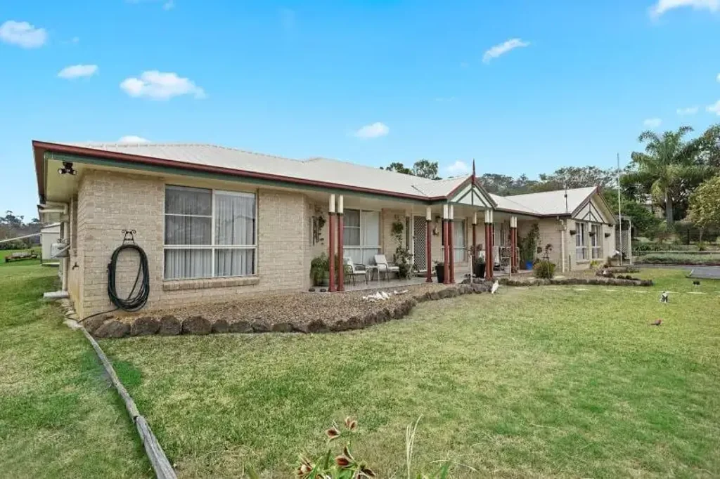 Hodgson Vale 4ਬੈੱਡਰੂਮ First Time Offered to Market – Owners Have Purchased Elsewhere!