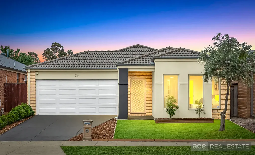 39 Baltic Circuit, Point Cook, VIC 3030