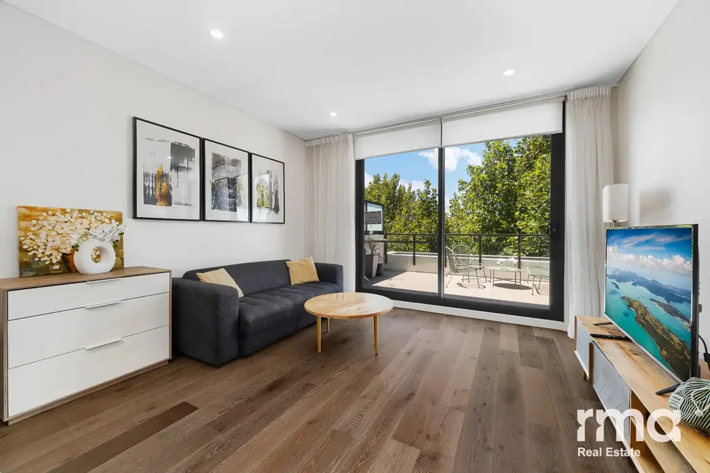 Erskineville 2 Slaapkamer Stylish Split-Level Living in Park Sydney with Skylight & Entertainer’s Balcony