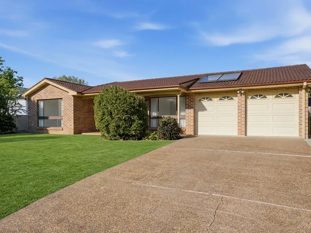 Wyee Point 4 Slaapkamer Space, Convenience & Rare Dual Street Frontage