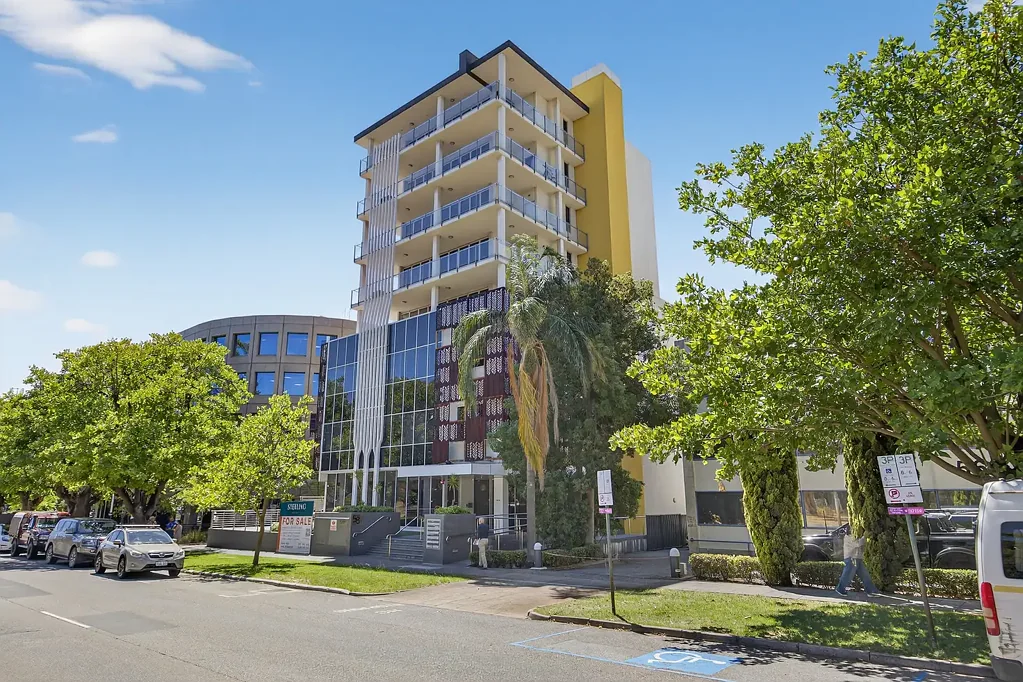 West Perth 3房  Sweeping Kings Park Views from an Entire Full-Floor Residence