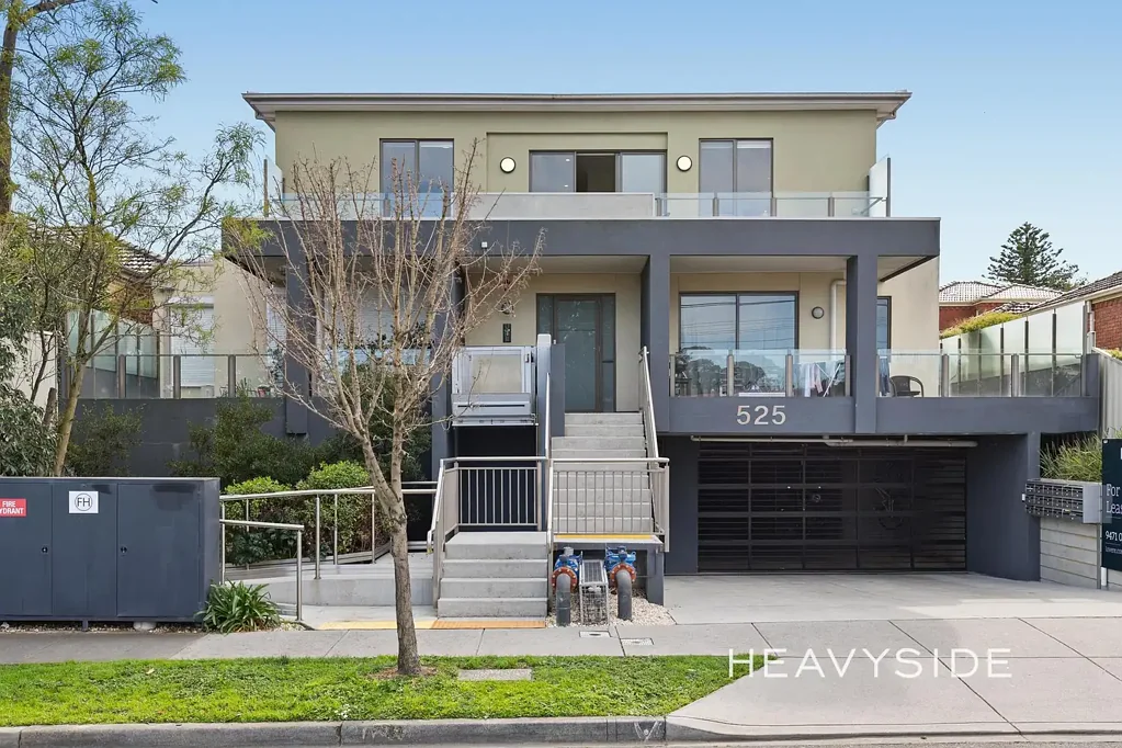 Surrey Hills 2 Bedroom Elevated Comfort with Light-Filled Interiors & Views