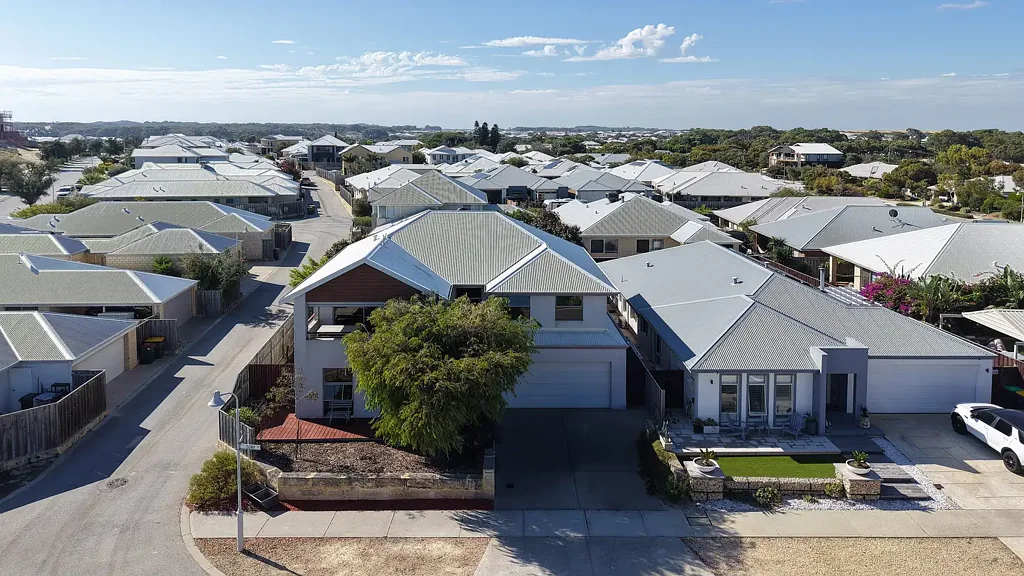 6 Surf Street, Yanchep, WA 6035
